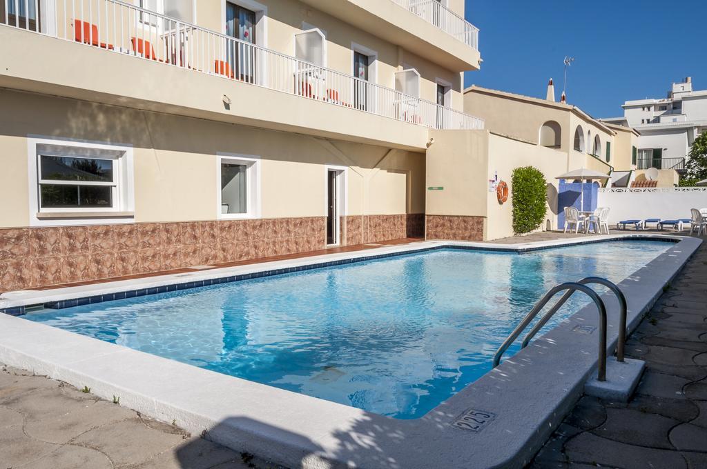 Hotel Madrid Сьюдадела Экстерьер фото