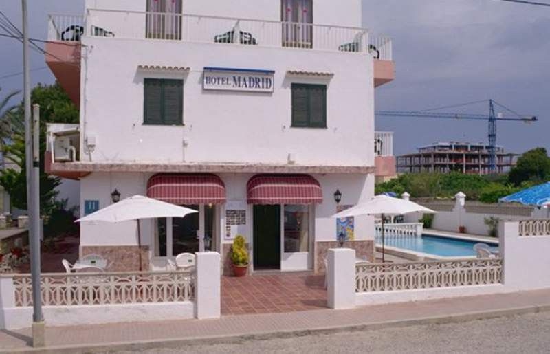 Hotel Madrid Сьюдадела Экстерьер фото