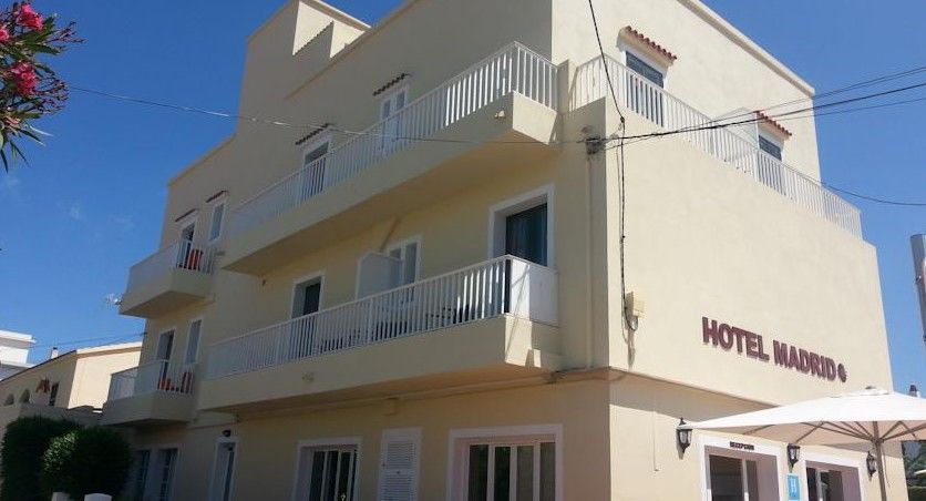 Hotel Madrid Сьюдадела Экстерьер фото